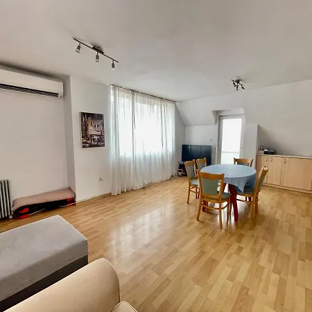 Center 